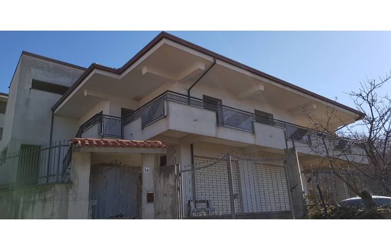 casa indipendente in vendita a Casali del Manco