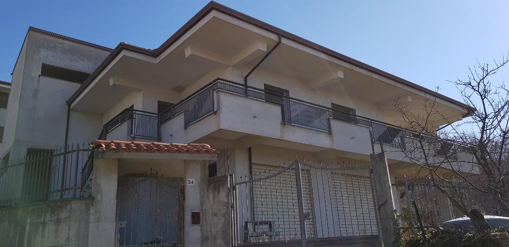 casa indipendente in vendita a Casali del Manco