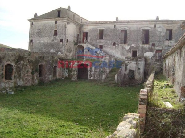 casa indipendente in vendita a Corigliano-Rossano in zona Rossano