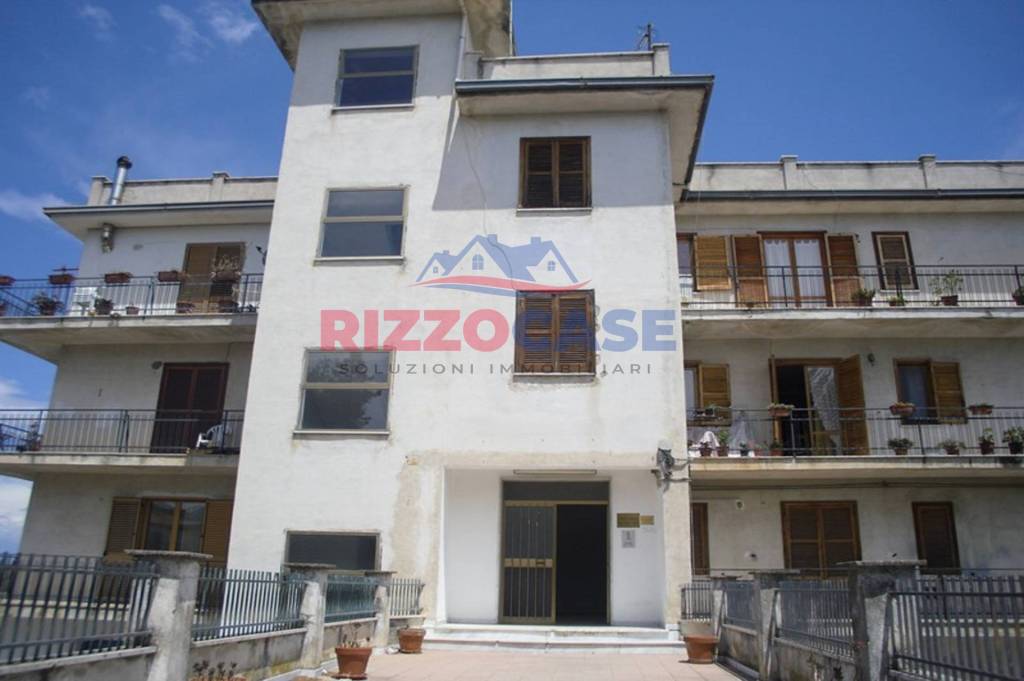 appartamento in vendita a Corigliano-Rossano in zona Rossano