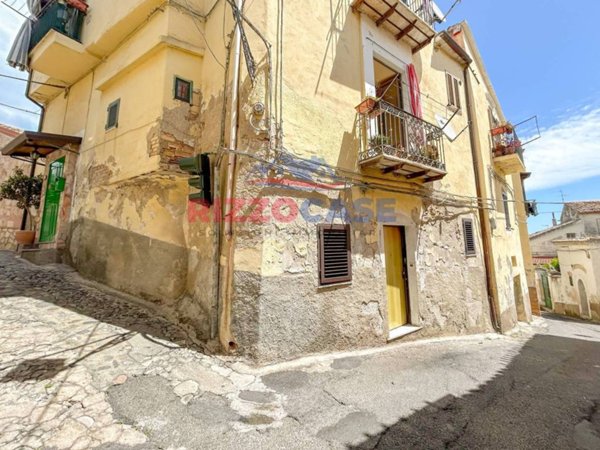 casa indipendente in vendita a Corigliano-Rossano in zona Rossano