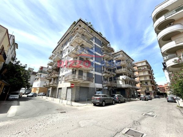 negozio in vendita a Corigliano-Rossano in zona Rossano