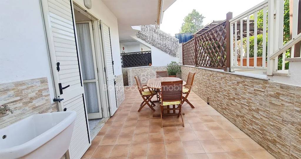 appartamento in vendita a Corigliano-Rossano in zona Rossano