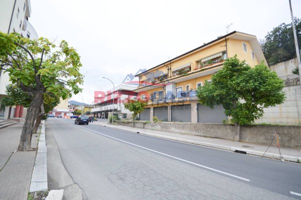 locale di sgombero in vendita a Corigliano-Rossano