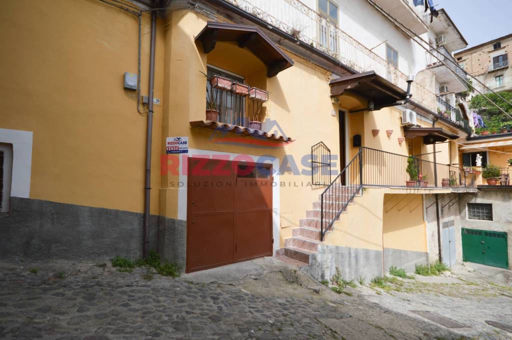 casa indipendente in vendita a Corigliano-Rossano in zona Rossano