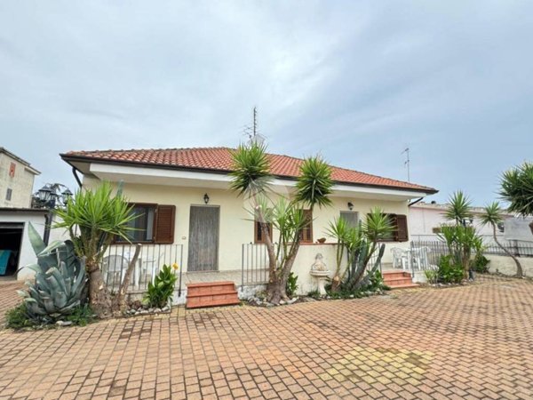 casa indipendente in vendita a Corigliano-Rossano