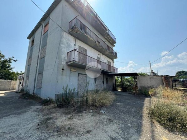 casa indipendente in vendita a Corigliano-Rossano