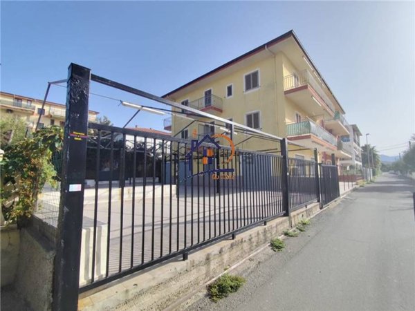 locale di sgombero in vendita a Corigliano-Rossano