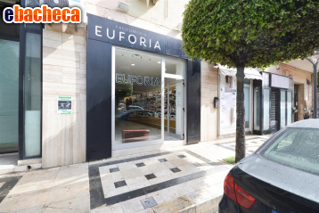 locale commerciale in vendita a Corigliano-Rossano in zona Rossano