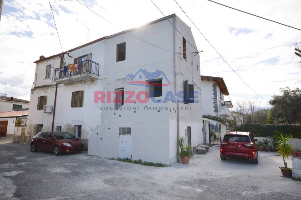 casa indipendente in vendita a Corigliano-Rossano in zona Rossano