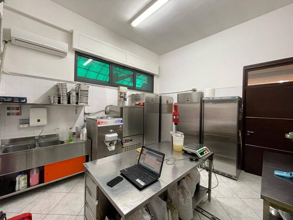 negozio in vendita a Corigliano-Rossano