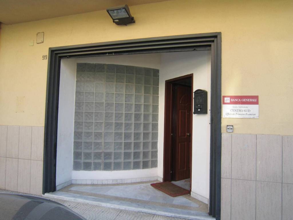 ufficio in vendita a Corigliano-Rossano in zona Rossano