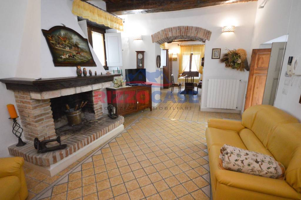 appartamento in vendita a Corigliano-Rossano in zona Rossano