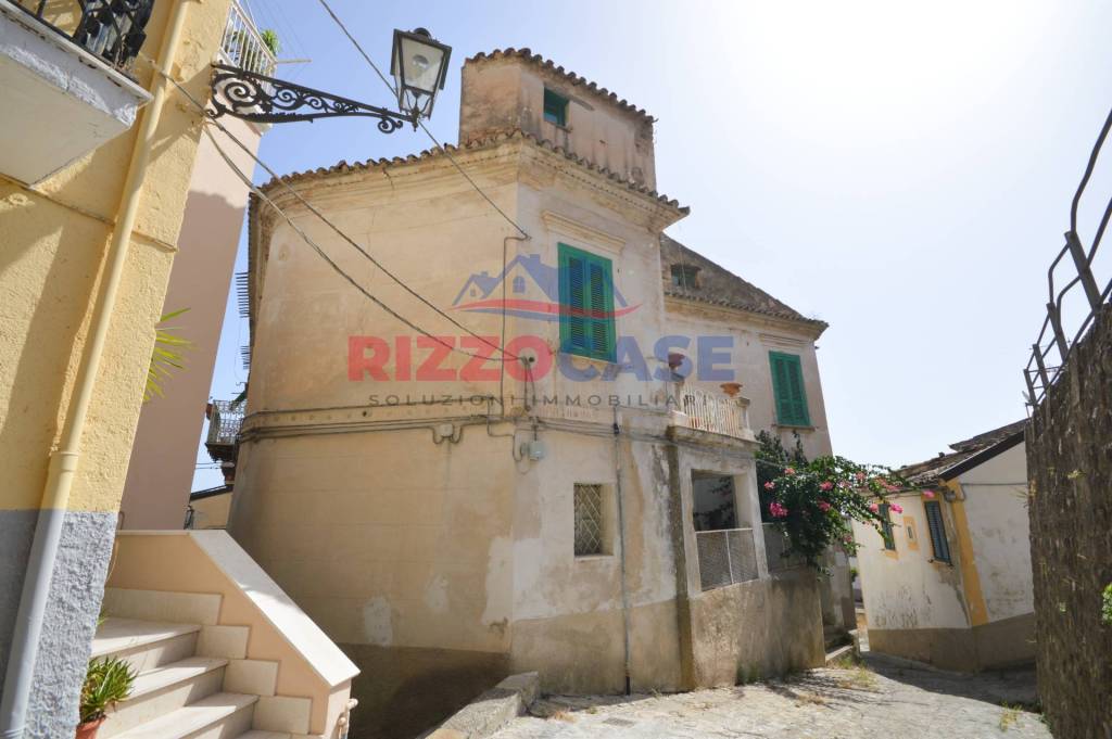 casa indipendente in vendita a Corigliano-Rossano in zona Rossano