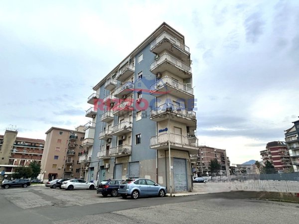 locale di sgombero in vendita a Corigliano-Rossano in zona Rossano
