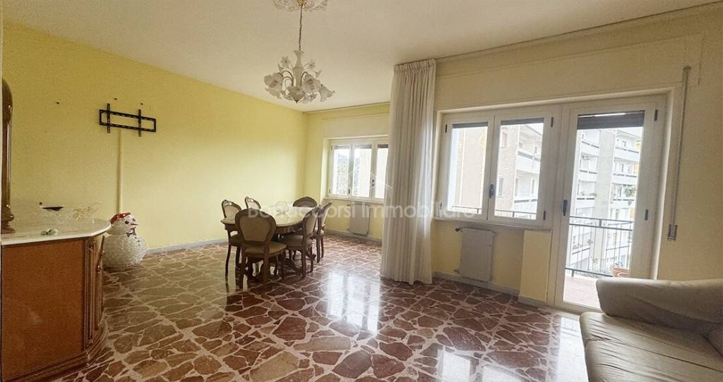 appartamento in vendita a Corigliano-Rossano in zona Rossano