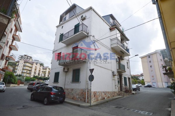 appartamento in vendita a Corigliano-Rossano in zona Rossano