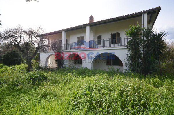 casa indipendente in vendita a Corigliano-Rossano in zona Rossano