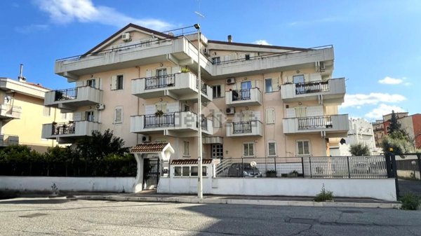 appartamento in vendita a Corigliano-Rossano in zona Rossano