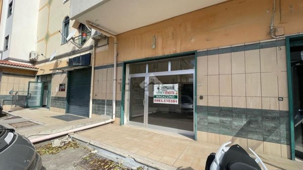 locale di sgombero in vendita a Corigliano-Rossano in zona Fabrizio Piccolo