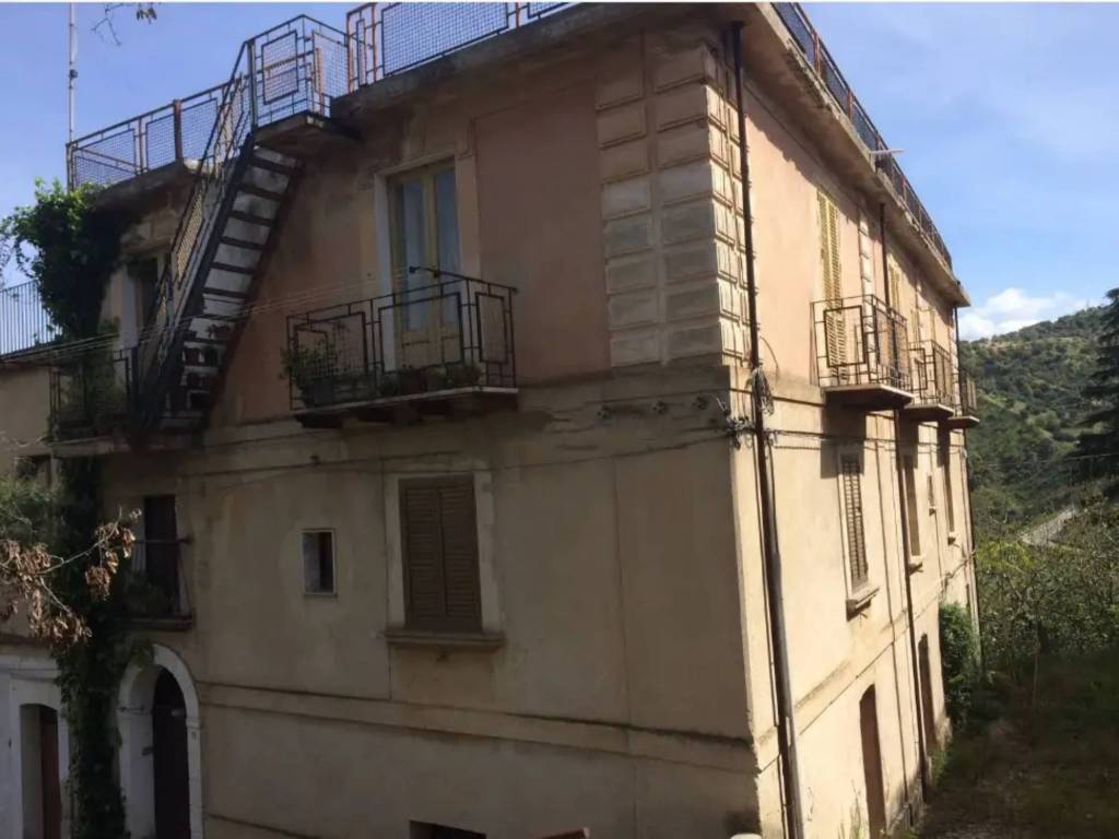 appartamento in vendita a Corigliano-Rossano in zona Corigliano Calabro