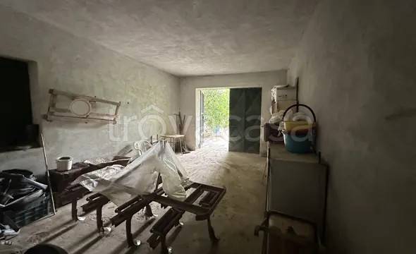 capannone in vendita a Corigliano-Rossano in zona Corigliano Calabro
