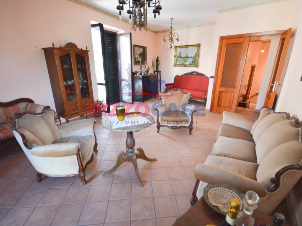 appartamento in vendita a Corigliano-Rossano in zona Rossano