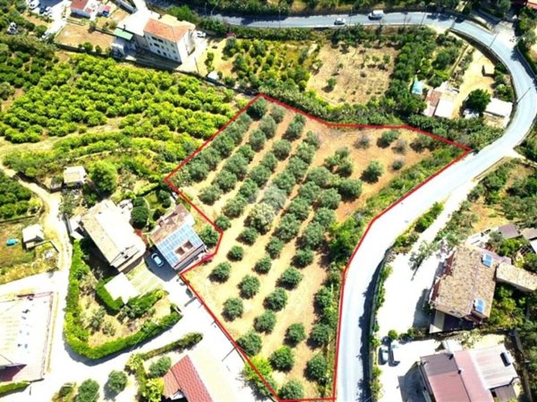 terreno agricolo in vendita a Corigliano-Rossano in zona Piragineti