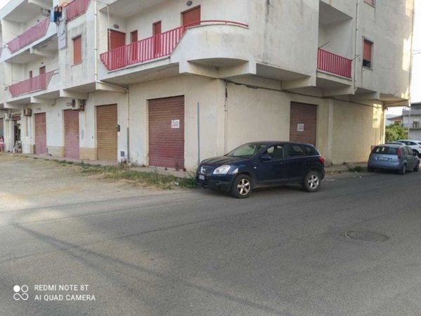 locale commerciale in vendita a Corigliano-Rossano