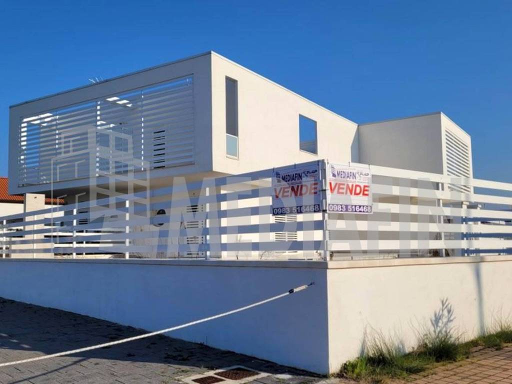 villa in vendita a Corigliano-Rossano in zona Rossano