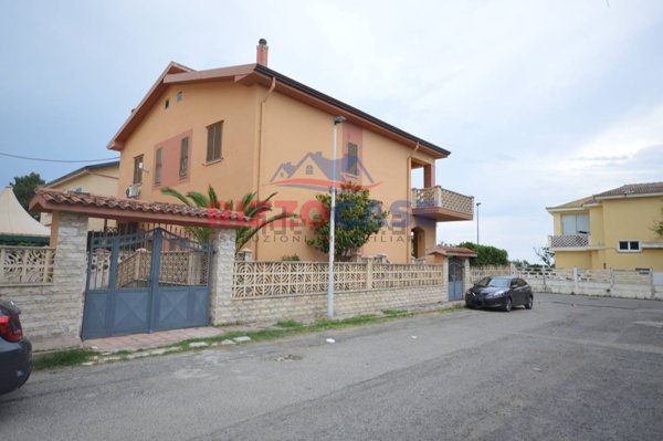 casa indipendente in vendita a Corigliano-Rossano in zona Rossano
