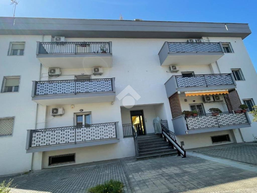 appartamento in vendita a Corigliano-Rossano in zona Rossano Stazione
