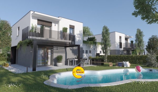 casa indipendente in vendita a Corigliano-Rossano in zona Rossano