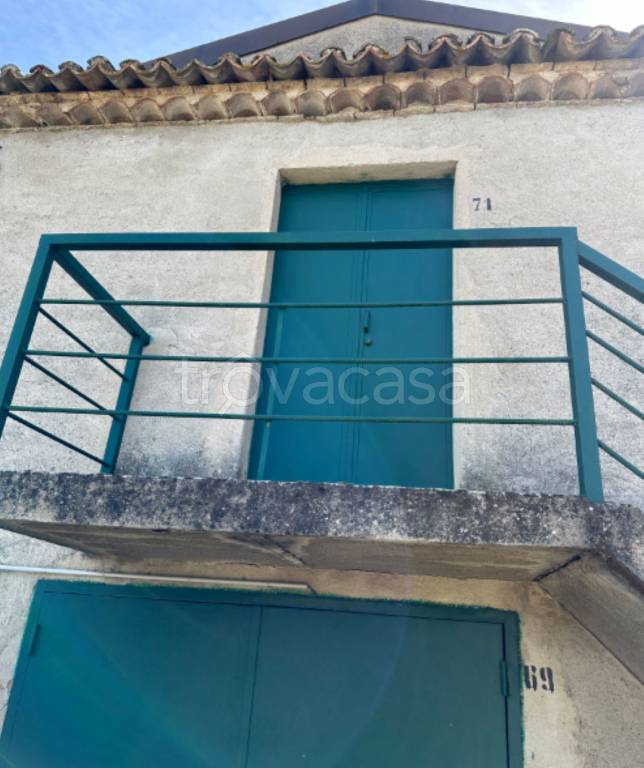 locale commerciale in vendita a Corigliano-Rossano
