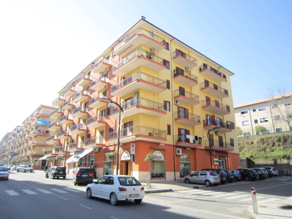 appartamento in vendita a Corigliano-Rossano in zona Rossano
