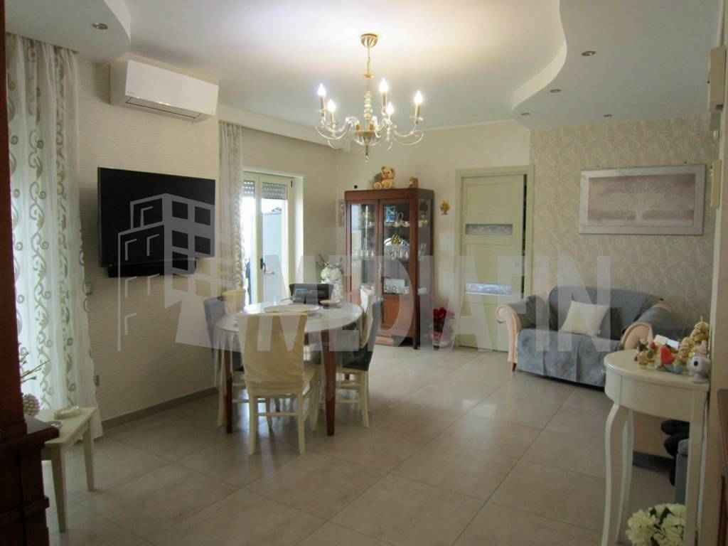 appartamento in vendita a Corigliano-Rossano in zona Rossano