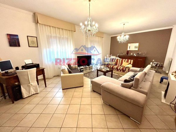 appartamento in vendita a Corigliano-Rossano in zona Rossano