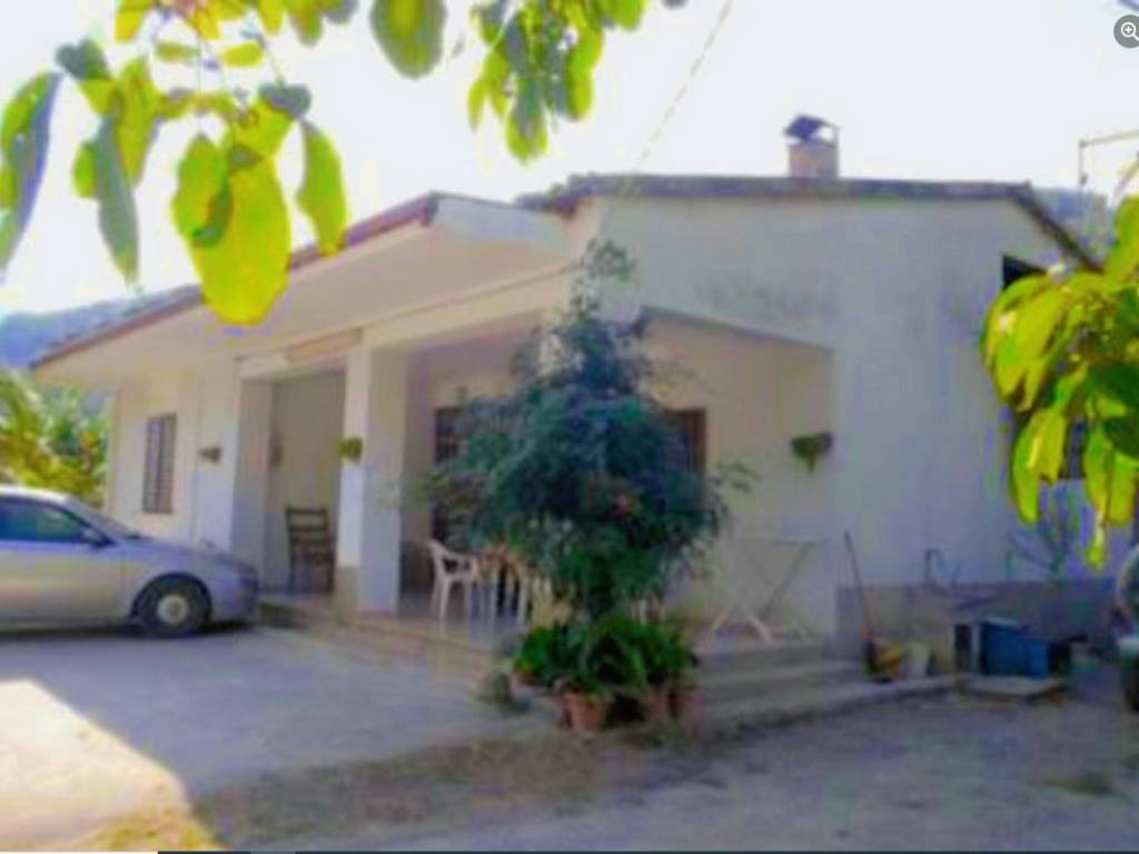 casa indipendente in vendita a Corigliano-Rossano in zona Corigliano Calabro