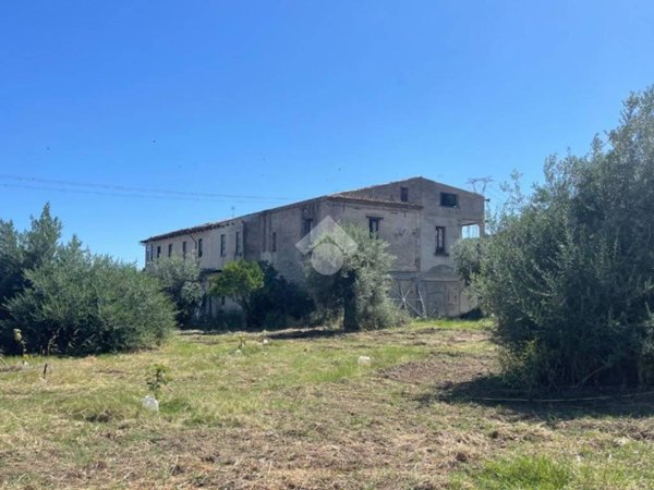 casa indipendente in vendita a Corigliano-Rossano in zona Rossano