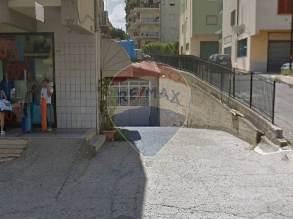 locale commerciale in vendita a Corigliano-Rossano