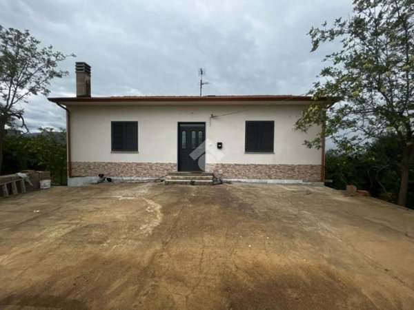casa indipendente in vendita a Corigliano-Rossano in zona Corigliano Calabro