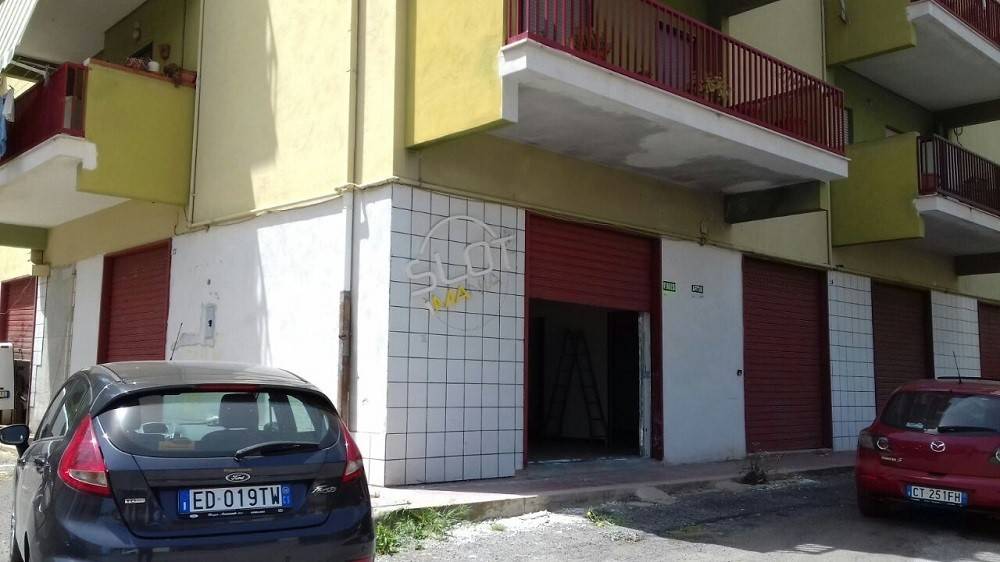 negozio in vendita a Corigliano-Rossano