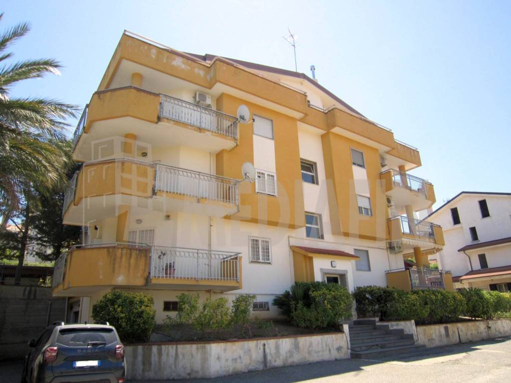 appartamento in vendita a Corigliano-Rossano in zona Rossano Stazione