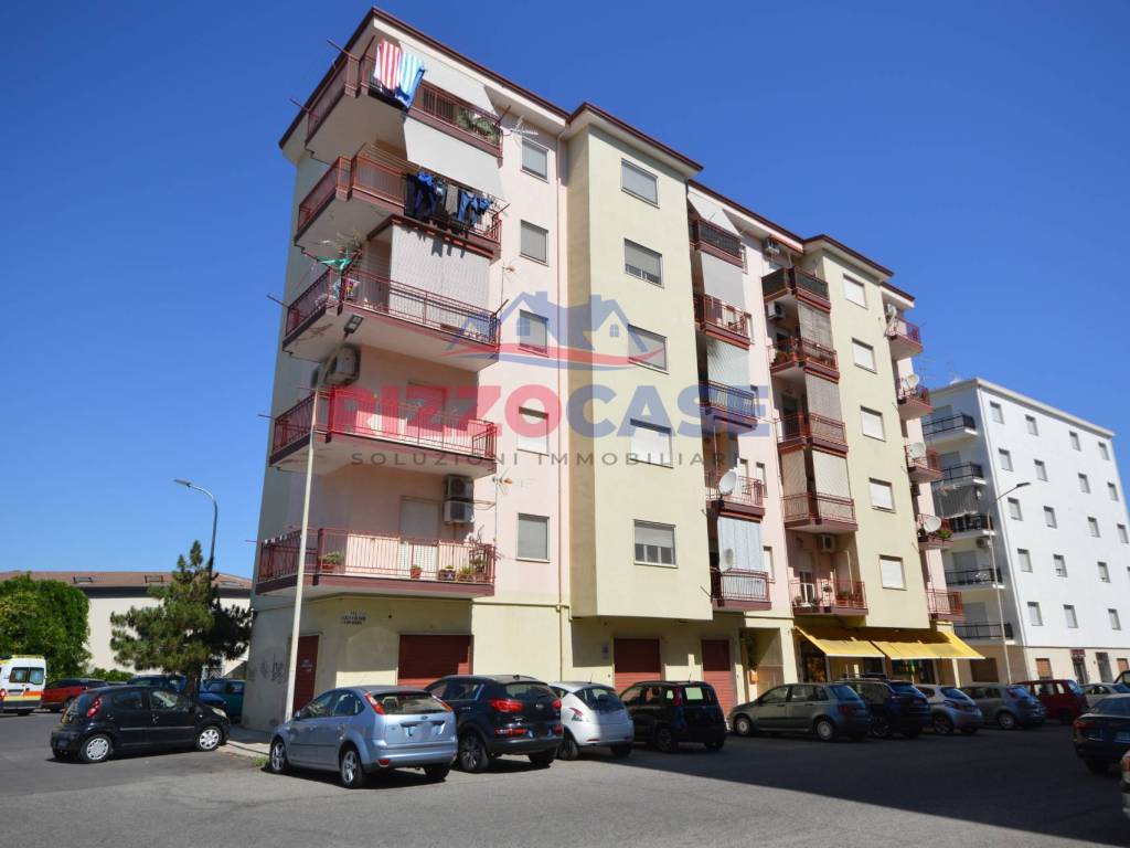 appartamento in vendita a Corigliano-Rossano in zona Rossano Stazione