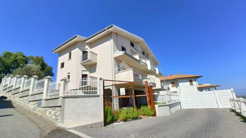 casa indipendente in vendita a Corigliano-Rossano