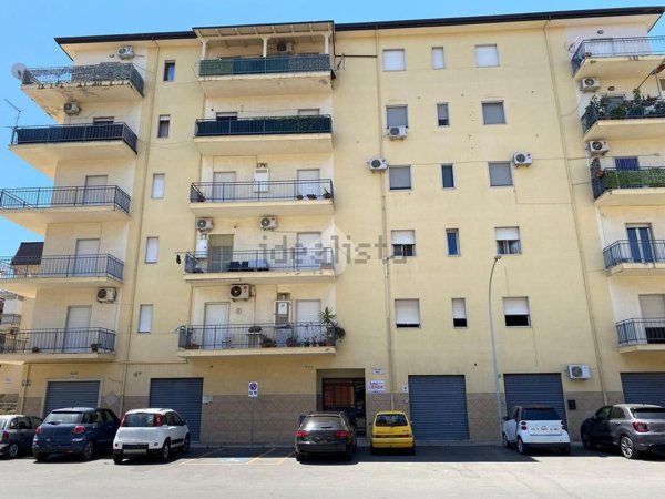 locale di sgombero in vendita a Corigliano-Rossano in zona Rossano