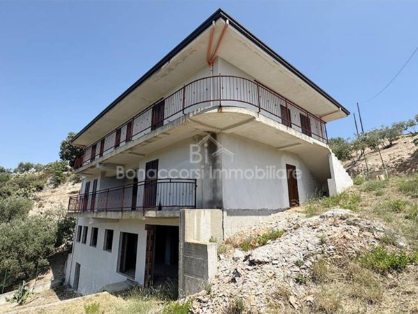 casa indipendente in vendita a Corigliano-Rossano in zona Rossano