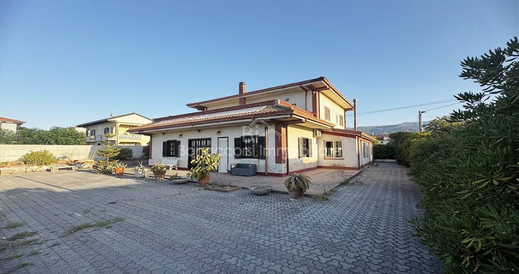 villa in vendita a Corigliano-Rossano