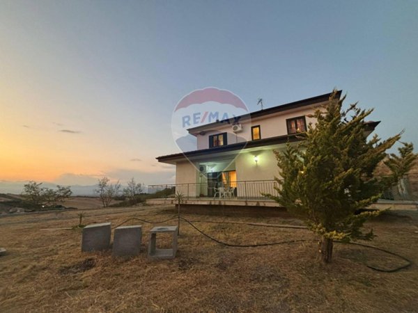 casa indipendente in vendita a Corigliano-Rossano