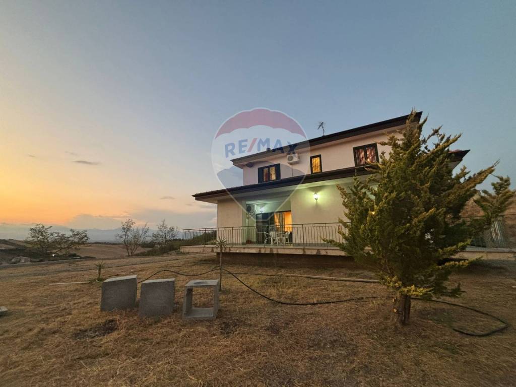casa indipendente in vendita a Corigliano-Rossano